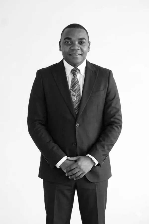 Tichaona Mawoni, Managing Director- South Africa